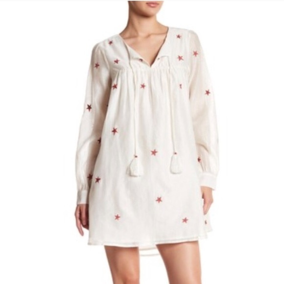 Tularosa Dresses & Skirts - TULAROSA White Embroidered Star Blythe Dress